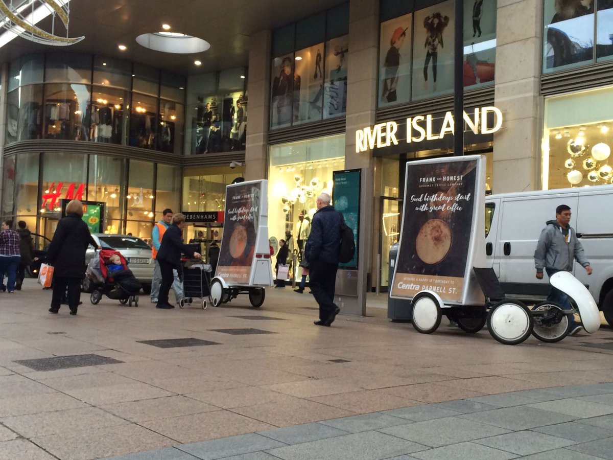 PromogroupIrl's tweet photo. CLIENT: Frank and Honest
LOCATION: Dublin
DATE: 9th December 2016
#Advertising #OutOfHome #EngagingClients https://t.co/baixesVy89