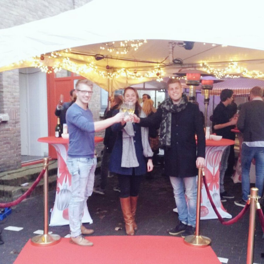 2Basics_NL's tweet photo. Oliebollen middag bij 2Basics! Met veel waardevolle relaties en zelfgebakken oliebollen door @rubenhoukes en @ZiggyLev https://t.co/8Q0vo36PX6