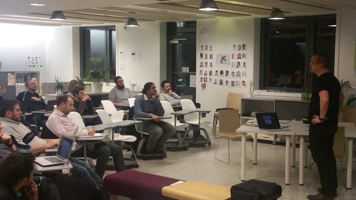 tours_js's tweet photo. #toursjs la soirée commence avec @cestpasdur sur #JWT https://t.co/F7eyAyUnBz