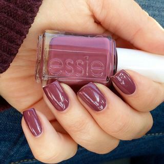 HafzaSalon's tweet photo. NEW@Essienails Holiday collections now available at select hafza Beauty  Salon locations! once you get your hands on it, you’ll never let go https://t.co/ZuVThDr94I