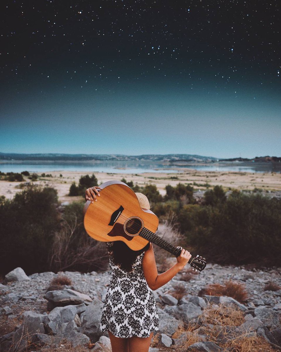Who loves Taylor guitars? The GS mini is a perfect travel companion! #taylorguitars <a href="/TaylorGuitars/">Taylor Guitars</a>  #travel #california #travelphotography