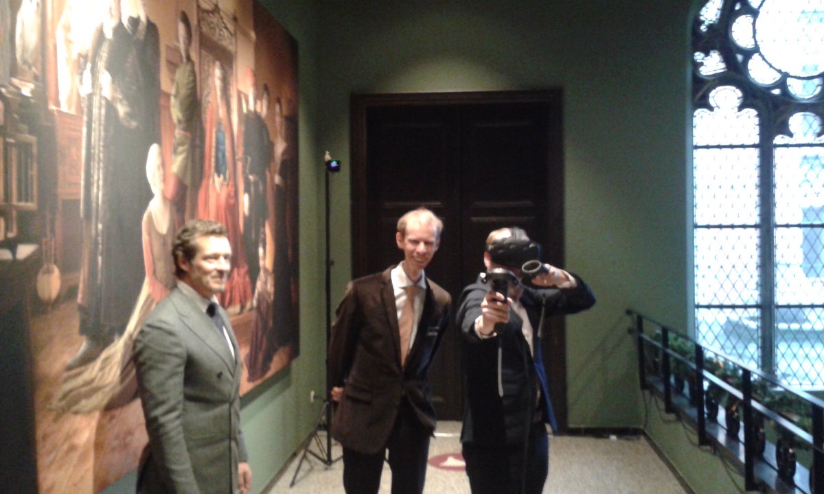 BenWeyts's tweet photo. Nieuwe virtual reality-speeltjes @HistoriumBrugge: topbelevingsmuseum ovr Brugges gouden eeuw, heel jaar toer. trekker, hoog- én laagseizoen https://t.co/jscAqrPIOw