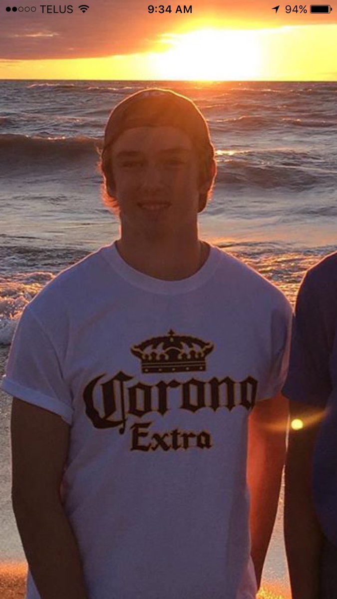 SMHPUCK2016's tweet photo. Zach "Mr Steal Your Girl" Bint. Some of the filthiest hands in KW, he could skate through your entire team. Then do it again 14 more times. https://t.co/oqnf0l9P1g
