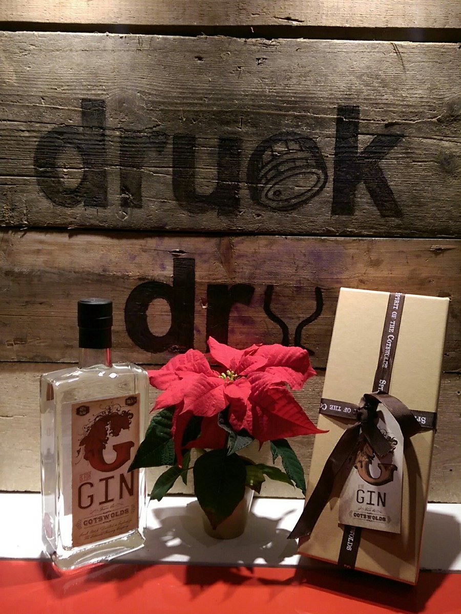 DrunkdryOx's tweet photo. G is for #Gin from the #Cotswolds
The perfect #gift for #GinLovers it comes neatly wrapped and boxed. Available at #Drunkdry #Kidlington https://t.co/CRsAeEdl3L