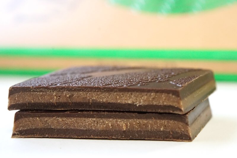 チョコレートくん 明治の ザ チョコレート に新作 フランボワーズ 44 ジャンドゥーヤ 51 が登場しました ビーントゥバー製法によるカカオの持ち味に 素材をプラスした新商品 T Co Ecdc4fi3ot T Co Fbvklpqq4r Twitter