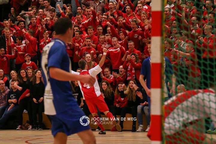 VoetbalHGV's tweet image. INFORMATIE VOETBAL HOOGEVEEN CUP 23 DECEMBER!

Hoogeveen - Negen derby’s. Confrontaties tu… ift.tt/2emtXra