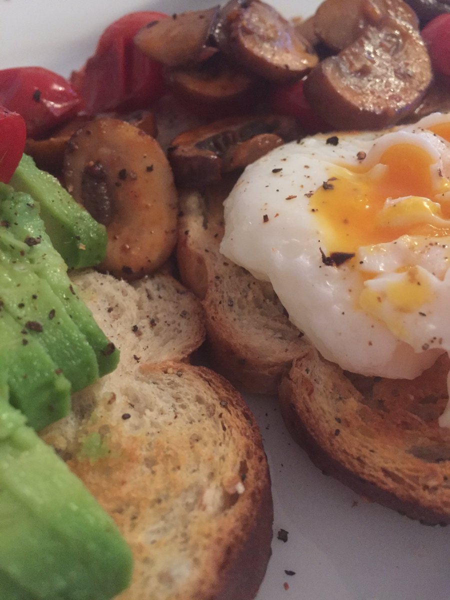 TraceyLehane's tweet image. Post workout food #seededbread #poachedegg #advocado #lean #leanin15 #healthy #strong #lovelife #blog #blogger #exercise