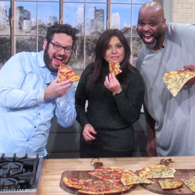 FamousFatDave's tweet photo. Watch #FamousFatDave & @DaymDrops on the @rachaelray Show tomorrow at 10am on #ABC for a 5 Borough Food Tour O Fun! https://t.co/sv9vZYMhPU