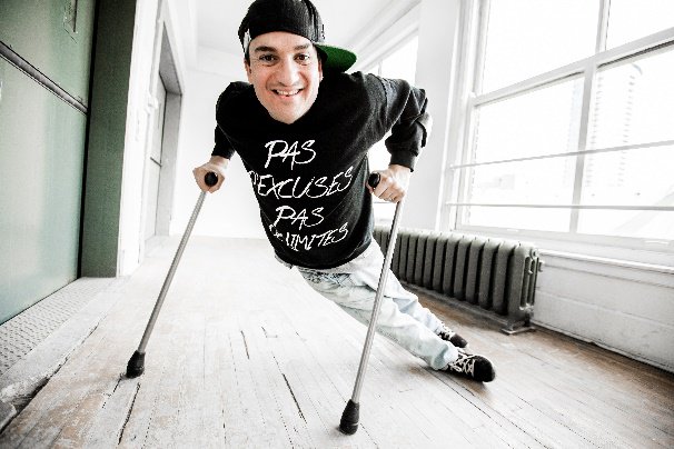 Amitele1's tweet photo. Pas d'excuses, pas de limites: Portrait du @BboyLazylegz et du #ProjetRAD, ce dimanche à 19h! https://t.co/RR0rGbgGBR https://t.co/ZZKUJfg0iP