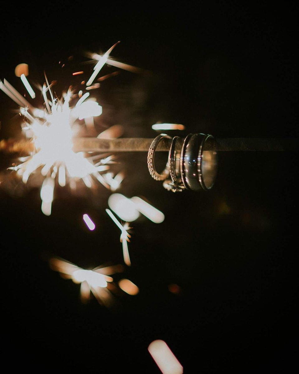 Who is ready to bring in the New Year?
#austinweddingphotographer #austintexas #newyear #weddings #weddingphotographer