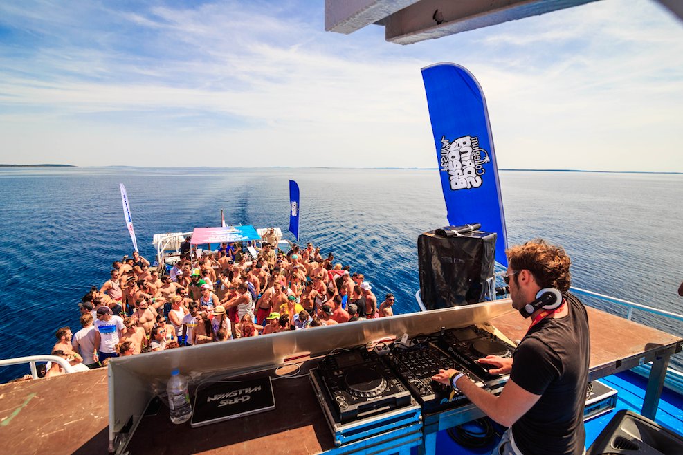 Croatia’s <a href="/SpringBreakIsla/">Spring Break Island</a> Reveals 2017 Headliner

Watch the video: 6am-group.com/croatias-sprin…