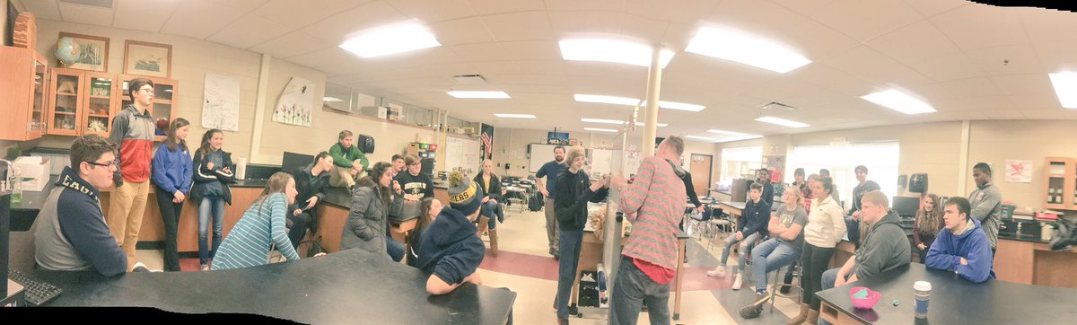 beastsimek's tweet photo. Some rowdy stress relief in HUB today. Lippold v Simek in BE Pictionary. #HUBrocks ๐๐ผ https://t.co/3ewNaiurOU