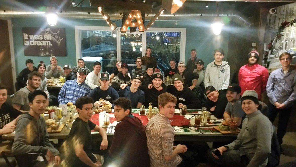 NmktHurricanes's tweet photo. #Hurricanes volunteers and players #ChristmasParty thank you @groundburgerbar! #MissingStaff https://t.co/e9KZpSs4gl