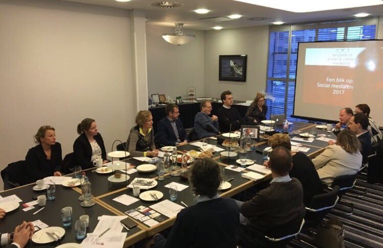 tamsie3103's tweet photo. @BestWesternNL @GrandWinston was vandaag #gastheer voor #Flevum #netwerk #lunch @Michaelflevum thema #socialmedia 2017 https://t.co/3CedfoxThg