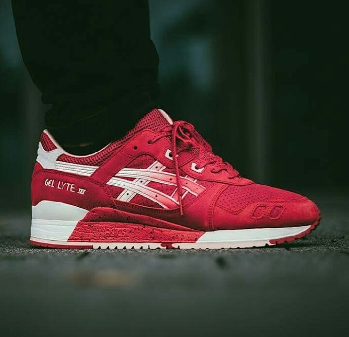 asics gel lyte iii strawberries and cream