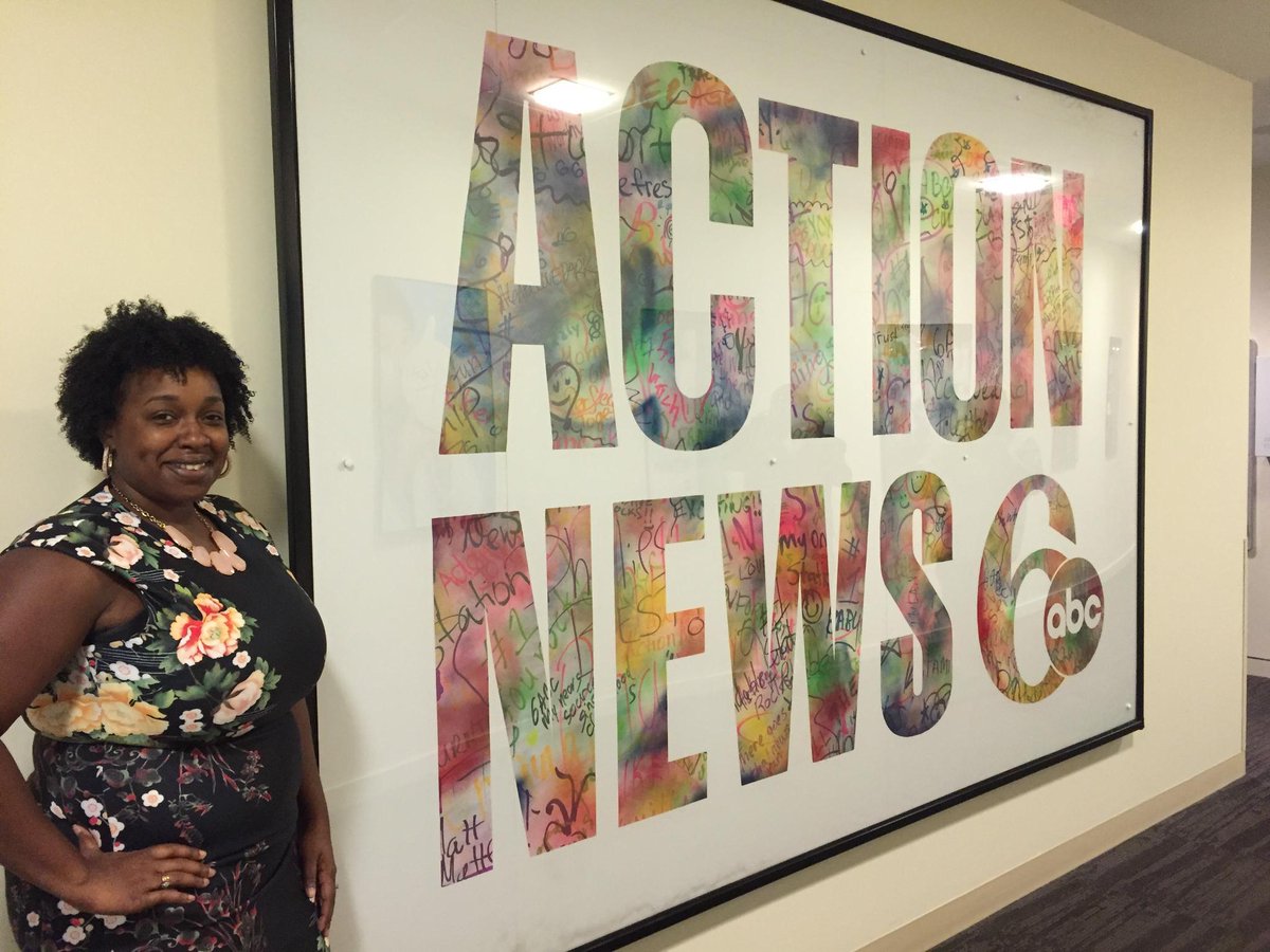 IBX's tweet image. .@OnPoint24_7 was inspired by the long list of incredible public speakers that have graced the @6abc studio. #FearlessFirsts