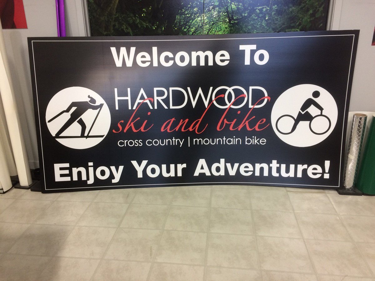 SpeedproBarrie's tweet photo. #WelcomeSignage for @HardwoodSkiBike! The #Snow has arrived "Let the fun begin"🙂 https://t.co/XVbdjFil8f