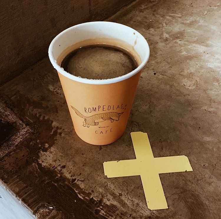 Rompeolas café tweet media