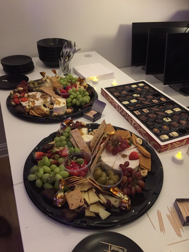 alphadevsthlm's tweet image. On the way to our Christmas dinner... Well played #boss #alpahdevsthlm #itkonsult