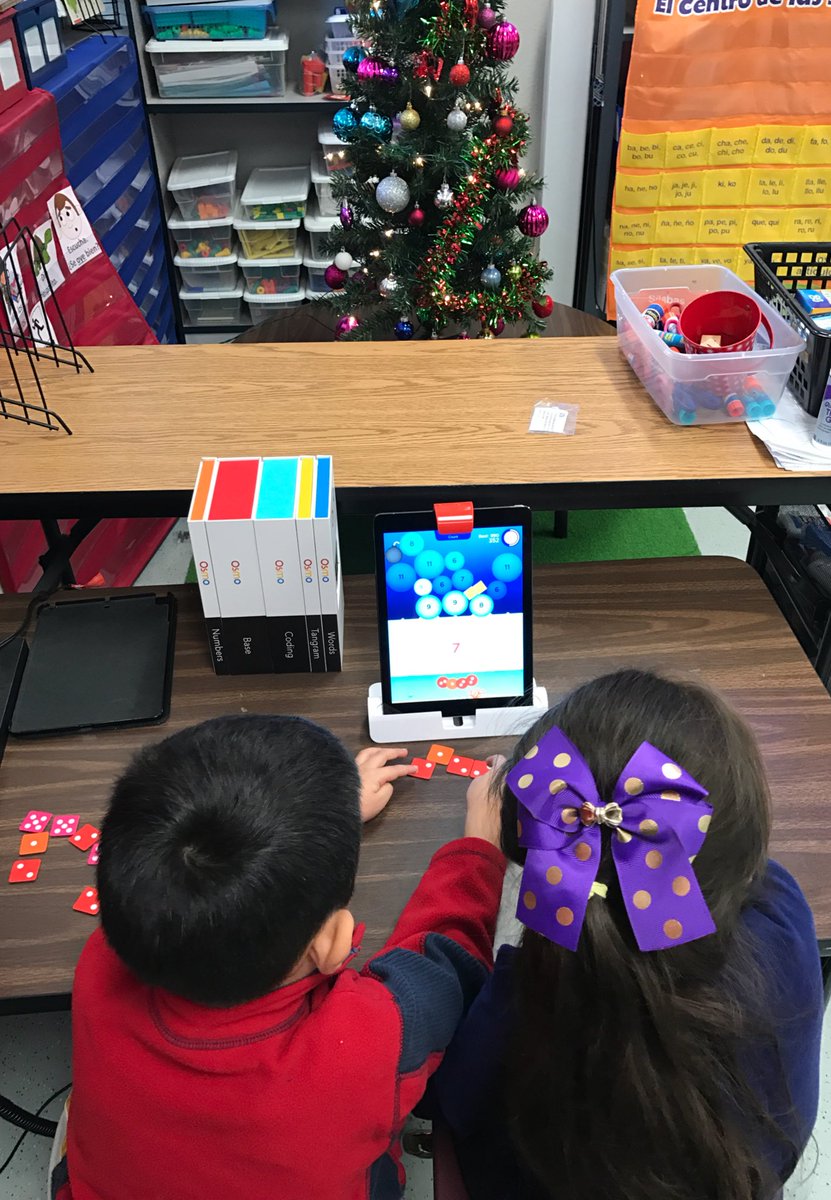 My students just received their new @PlayOsmo for Christmas! 🌲🎁 #PlayOsmo #BilingualStudents #Explore #Learn