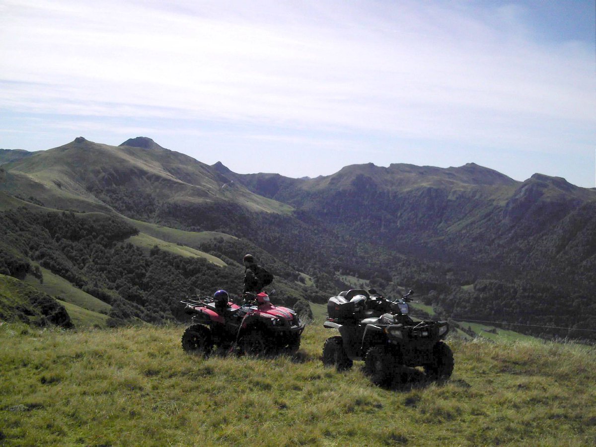 locaquad's tweet image. Le nouveau site de Locaquad Cantal est en ligne! Bonne visite.. locaquad-rando.com