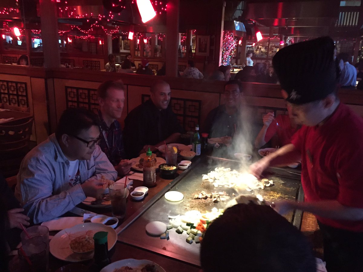 msa1reseda's tweet image. Having lunch with our wonderful, hardworking staff to celebrate the first semester. Thank you all for being part of our family!!!