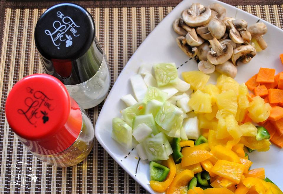TheFineLifeUK's tweet photo. Use our #OilMister with ALL your favourite oils! 😄 We love chilli! What's your favourite? #fbloggers https://t.co/bVL4fa9n5o