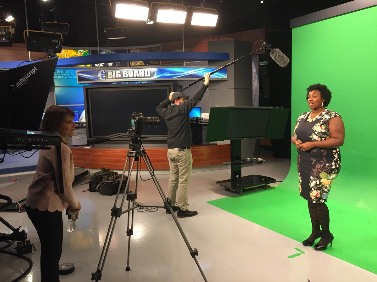 IBX's tweet image. 3, 2, 1…ACTION! @OnPoint24_7 fearlessly took the stage, conquering her fear of public speaking! #FearlessFirsts @luanncahn