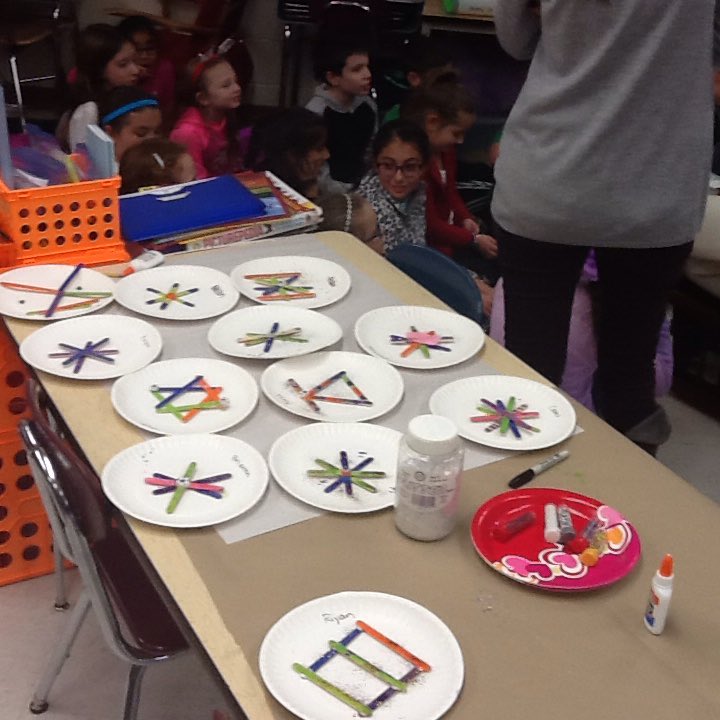 crajhoward's tweet image. No two snowflakes and no two people are exactly alike ..#buddyclass #pawsitivelyawesome