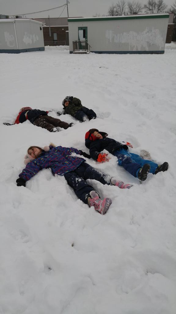 KimKkearney's tweet photo. A field of FDK angels...enjoying our Walk with God. @stpetersaints @WellingtonCath https://t.co/fnP4xNCFcG