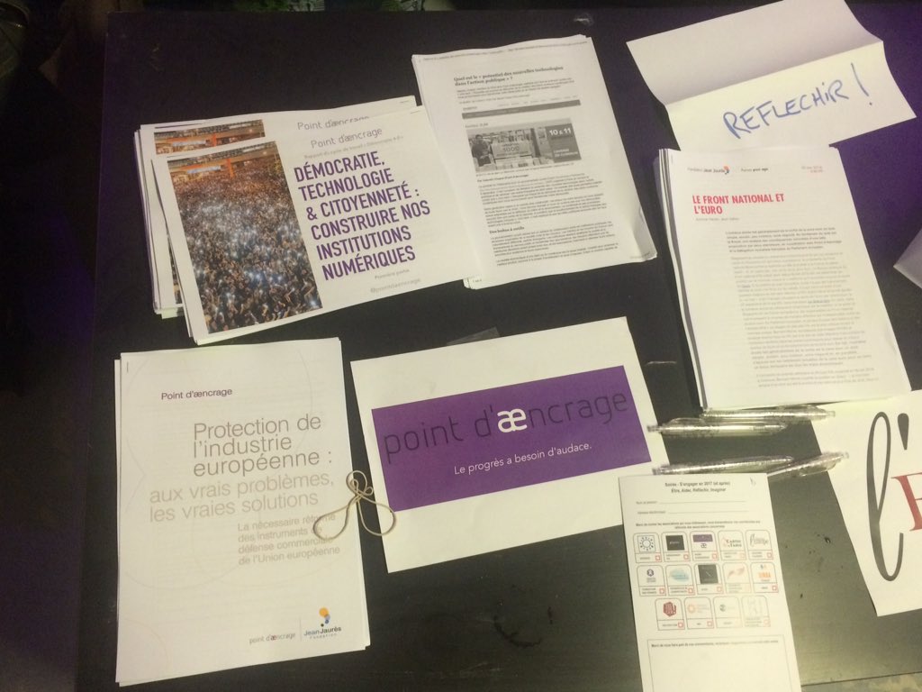 clrabes's tweet image. S&apos;engager,réfléchir,imaginer en 2017 avc @pointdaencrage et bcp d&apos;autres associations @ValentinChaput @AMN_Mansouri