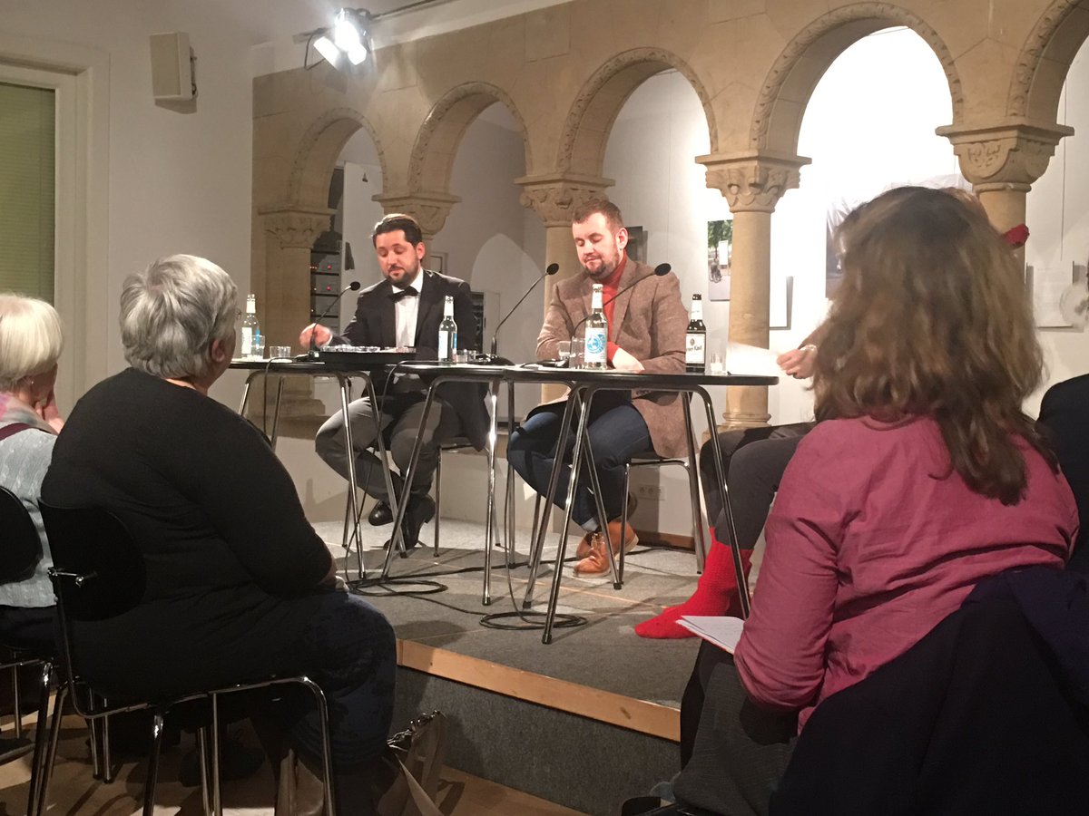 @DNADORI Vel gert! Upplestur í Wannsee í Berlín. Wunderschön!