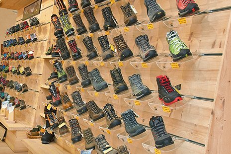 My latest blog, read now to discover this exciting range of boots! #itsnotjustaboutmountains #jurassiccoastguides jurassiccoastguides.wordpress.com/2016/12/12/zam…