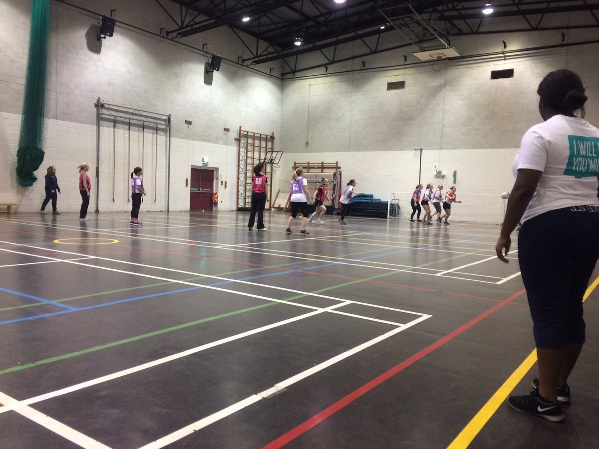 Bk2Netball_BURY's tweet photo. Fantastic final night at @woodheyhigh for our Xmas tournament night! Thankyou all for coming &amp; well done to physio  team! @DeborahBActive https://t.co/pzvaQYU2sD
