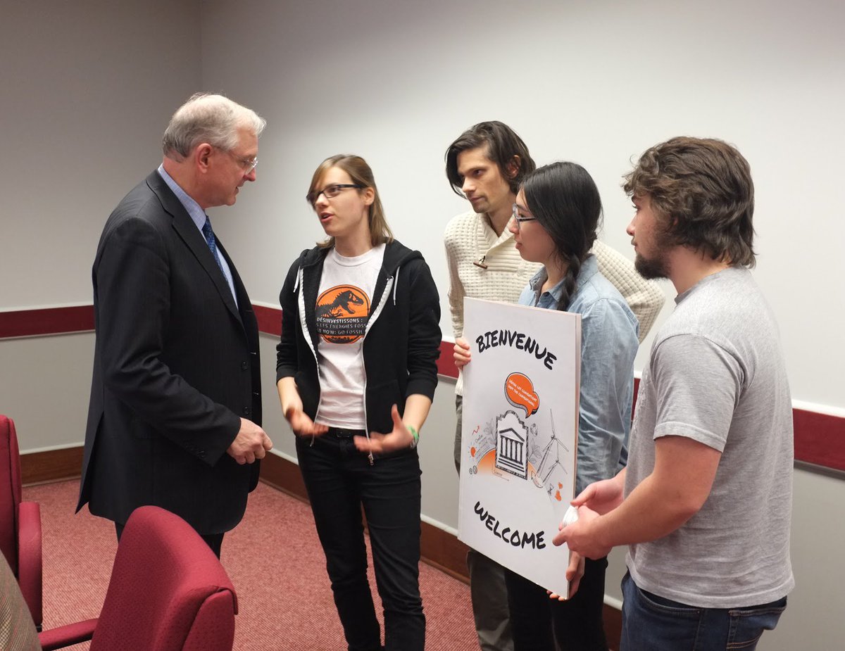 Fossil Free uOttawa tweet media