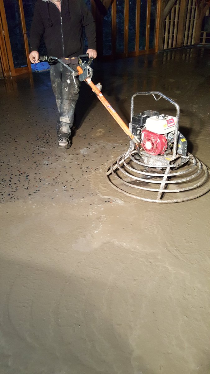 Acepolished22's tweet photo. Long day and night for the concrete instalation team, powefloating into the early hours...
 #teamworkmakesthedreamwork #polishedconcrete https://t.co/bXvtRxeX84