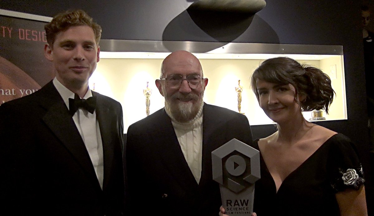 seat25film's tweet image. Two wins! Best Fictional Feature + Jury Prize for Fiction. An honour to present the film in front of Kip Thorne. Thanks @RawScienceTV #mars
