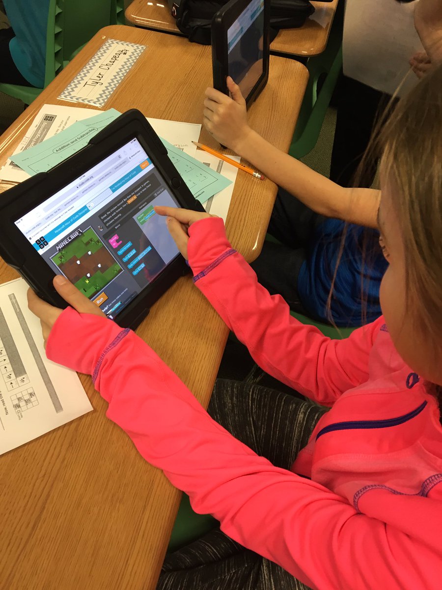 MsWoldsClass's tweet image. We had so much fun learning how to code and create our own algorithms today! #futurecoders #SLPPantherProud #NPPride