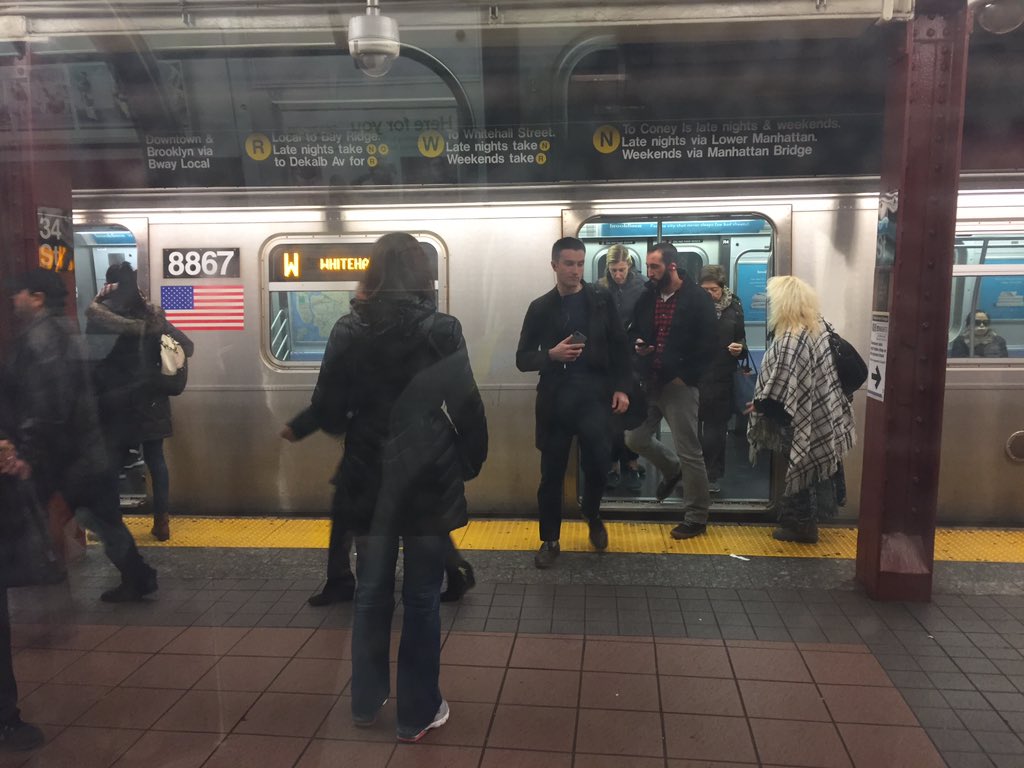 ClassyMalick's tweet image. Finally got to see the W train in action!🚇 #WTrain @DavidAbbey