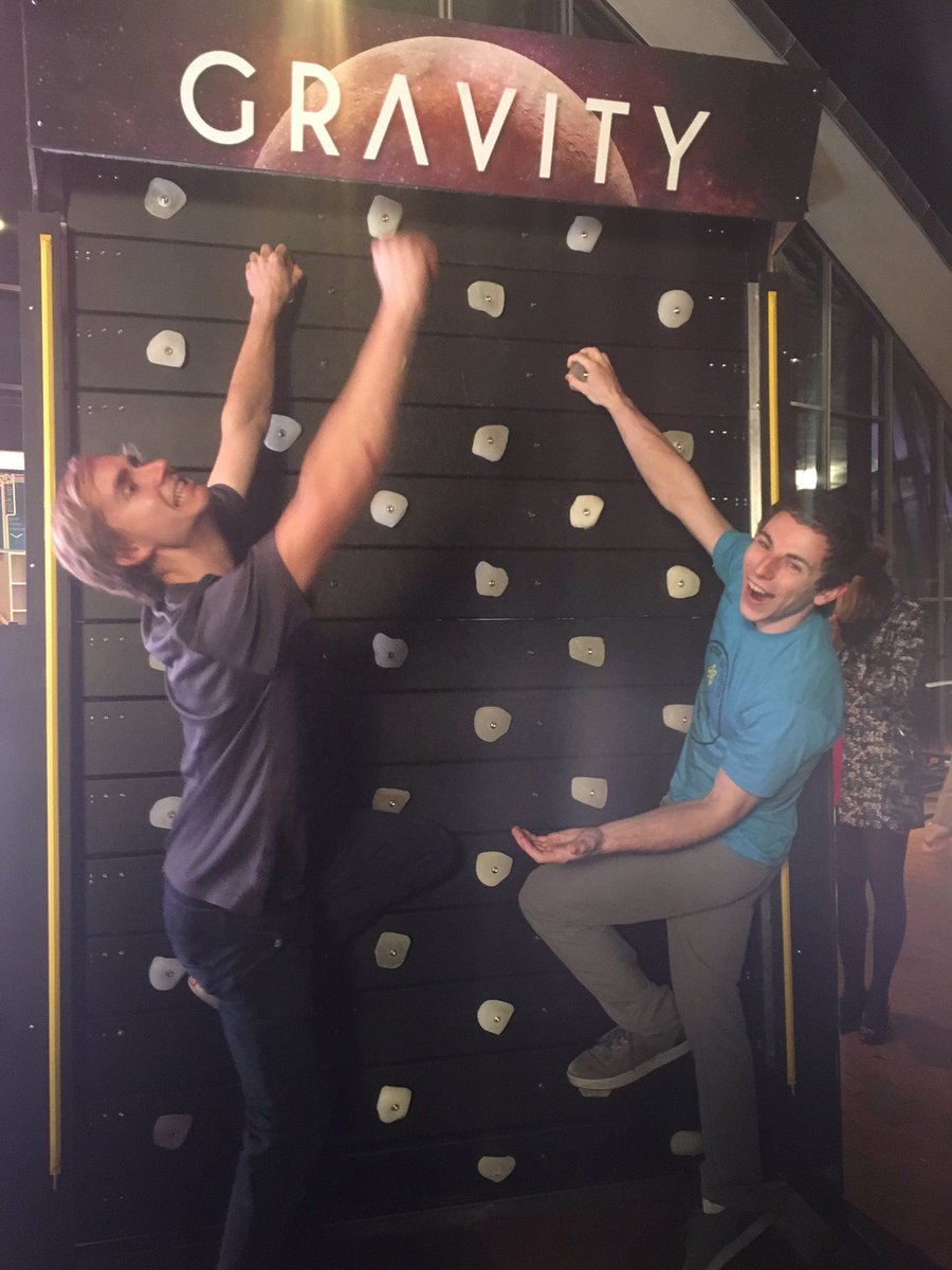 JoshLevin94's tweet photo. When you're trying to get through finals but get stuck on Jupiter ππ #Gravity #Ninjas #009RTM https://t.co/lWZMjD8HsE