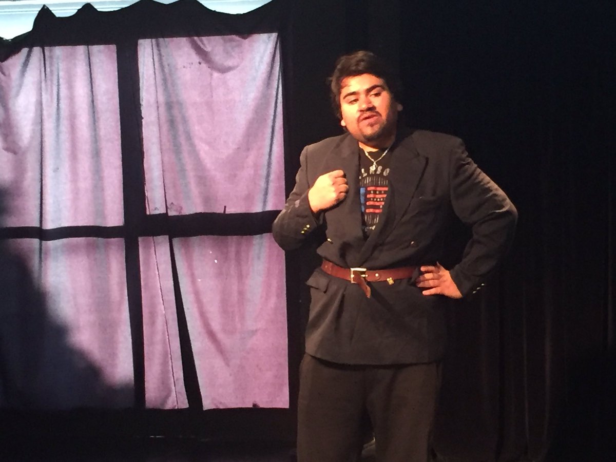 Compañía de Teatro El Ojo ensaya la obra " Las Cantineras" que se presentará en el Festival de Teatro Zicosur 2017.