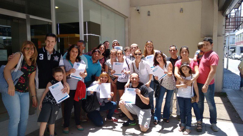 elinformantesn's tweet photo. Estos son los primeros que entrarán a sus casas en el #procrear de #SanNicolas Sin #Buhociencia el miércoles 14/12 https://t.co/eH1w8gYinW https://t.co/UPwCijalBk