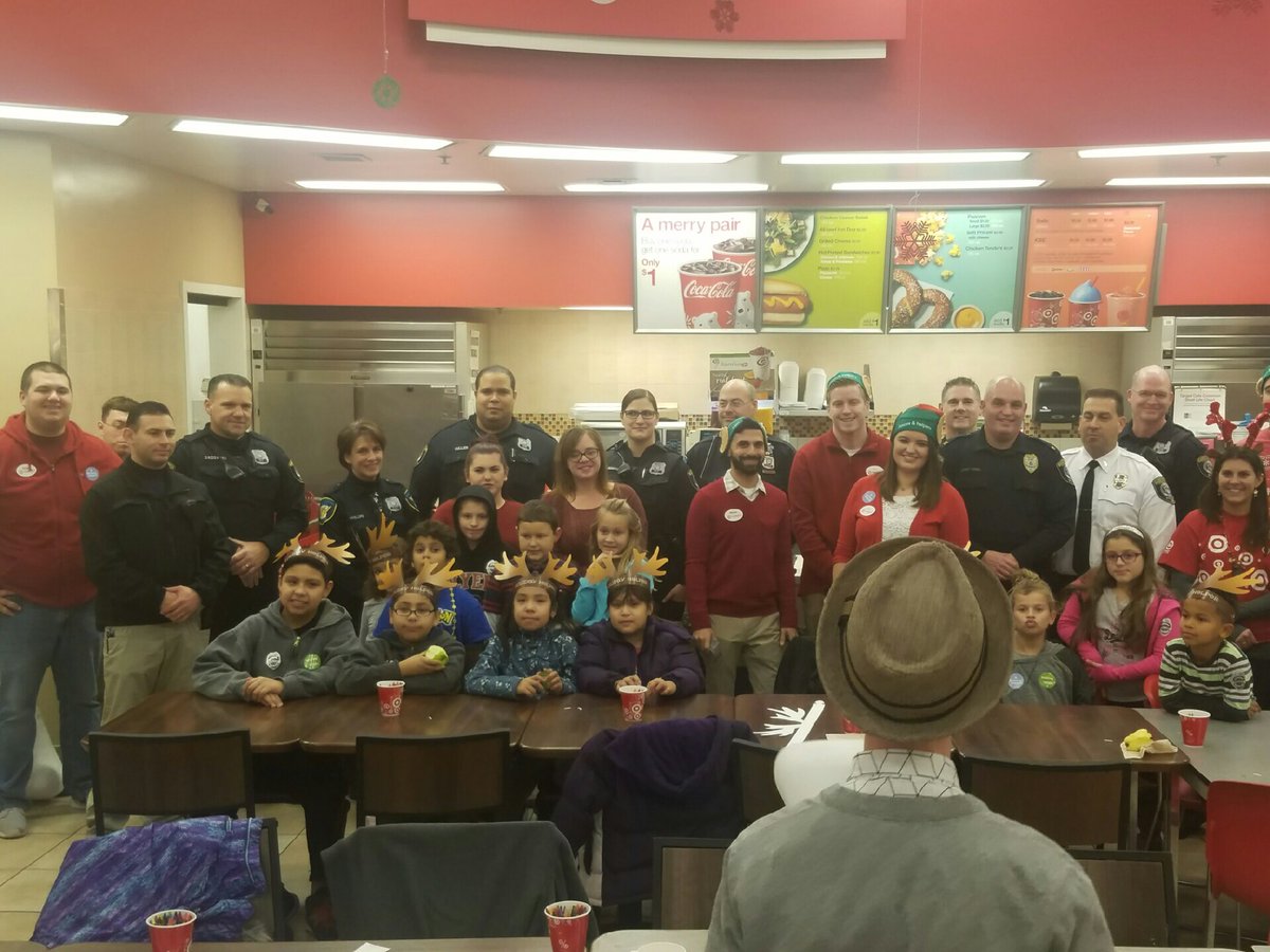 Shop with a cop 🚓 tonight our Community! Thanks to men and women in blue!
