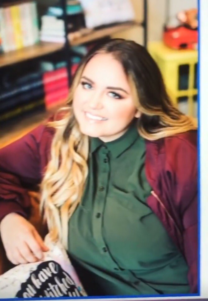 AfterBrasil_'s tweet photo. Why are you so beautiful?? 👸 ❤️️ @imaginator1dx https://t.co/al2fsK3Rwv