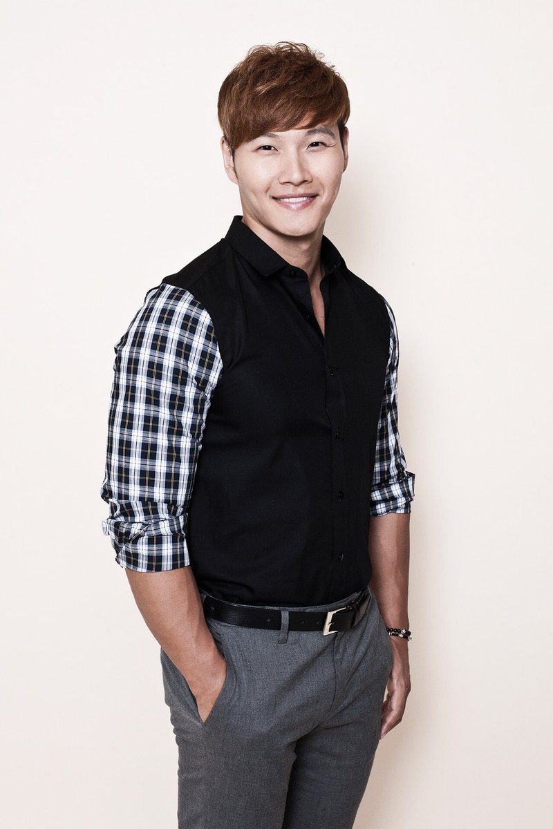 Korseries's tweet photo. ซงจีฮโย - คิมจงกุก คอนเฟิร์มออกจากรายการ #RunningMan โดยยังไม่กำหนดวันถ่ายทำเทปสุดท้าย จีฮโยจะโฟกัสงานแสดง ส่วนจงกุกจะโฟกัสงานเพลง😭😭😭 https://t.co/TyBZutC0gz