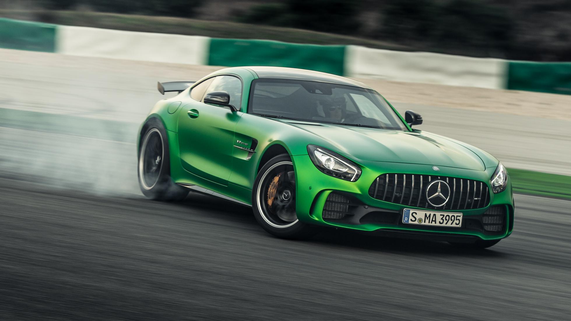 Top Gear A Twitter Mercedes Amg Gt R Review Merc S 577bhp Hardcore Supercar Tested T Co Ozxifiimqc T Co Kq4bbj3qcq Twitter