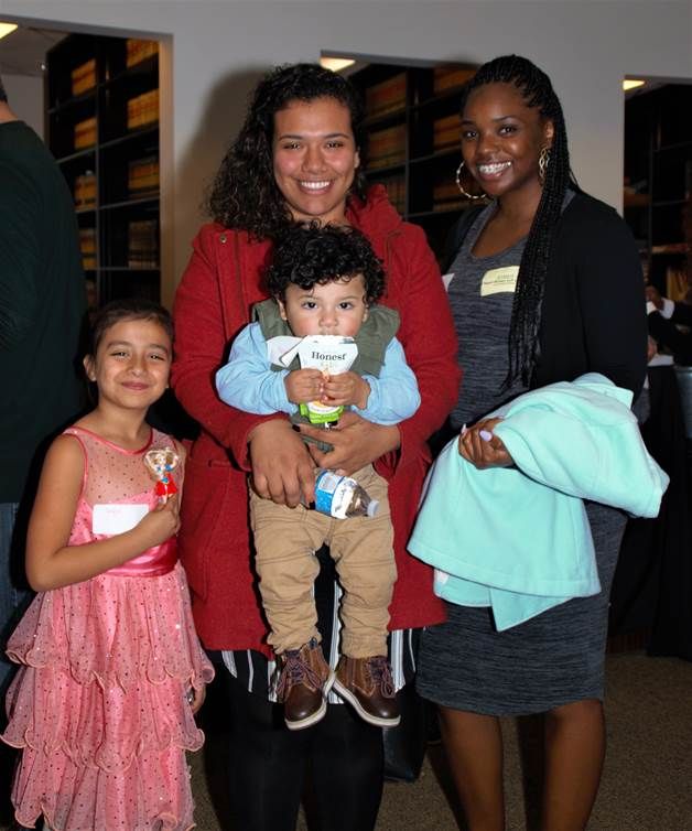 KidAlliance's tweet photo. The Friends of the Alliance Holiday Party for our clients was a beautiful day. Thanks so much to all our volunteers & sponsors! #fosterLA https://t.co/PtbzQTtSZl