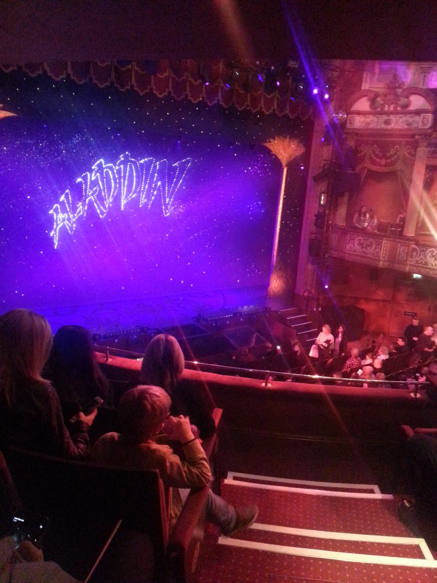 I was so excited for the panto at <a href="/WolvesGrand/">Wolverhampton Grand</a>. @DoreenTipton is my absolute fave!