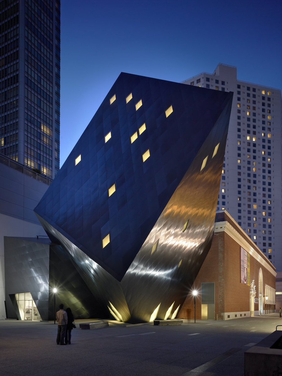 Jewseum's tweet photo. .@Jewseum blog "36 Windows" aims to carry on #Jewish tradition of considering multiple perspectives #36Windows #Yud→https://t.co/l2BCTc4aH1 https://t.co/uiVV0e4asg