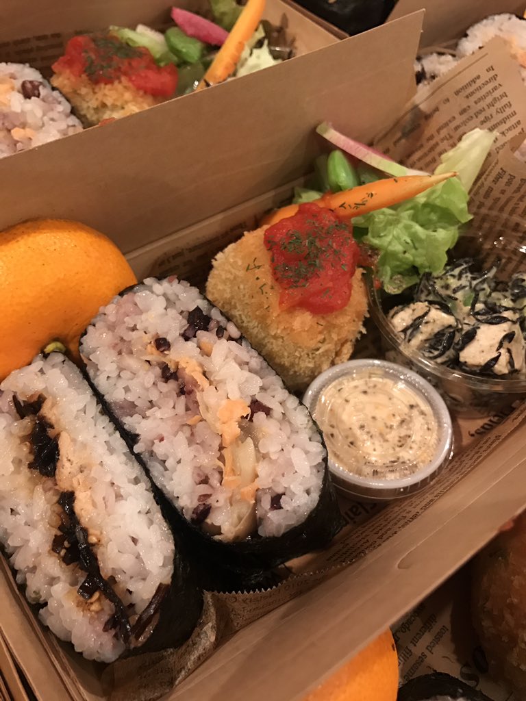 持ち寄りパーティ